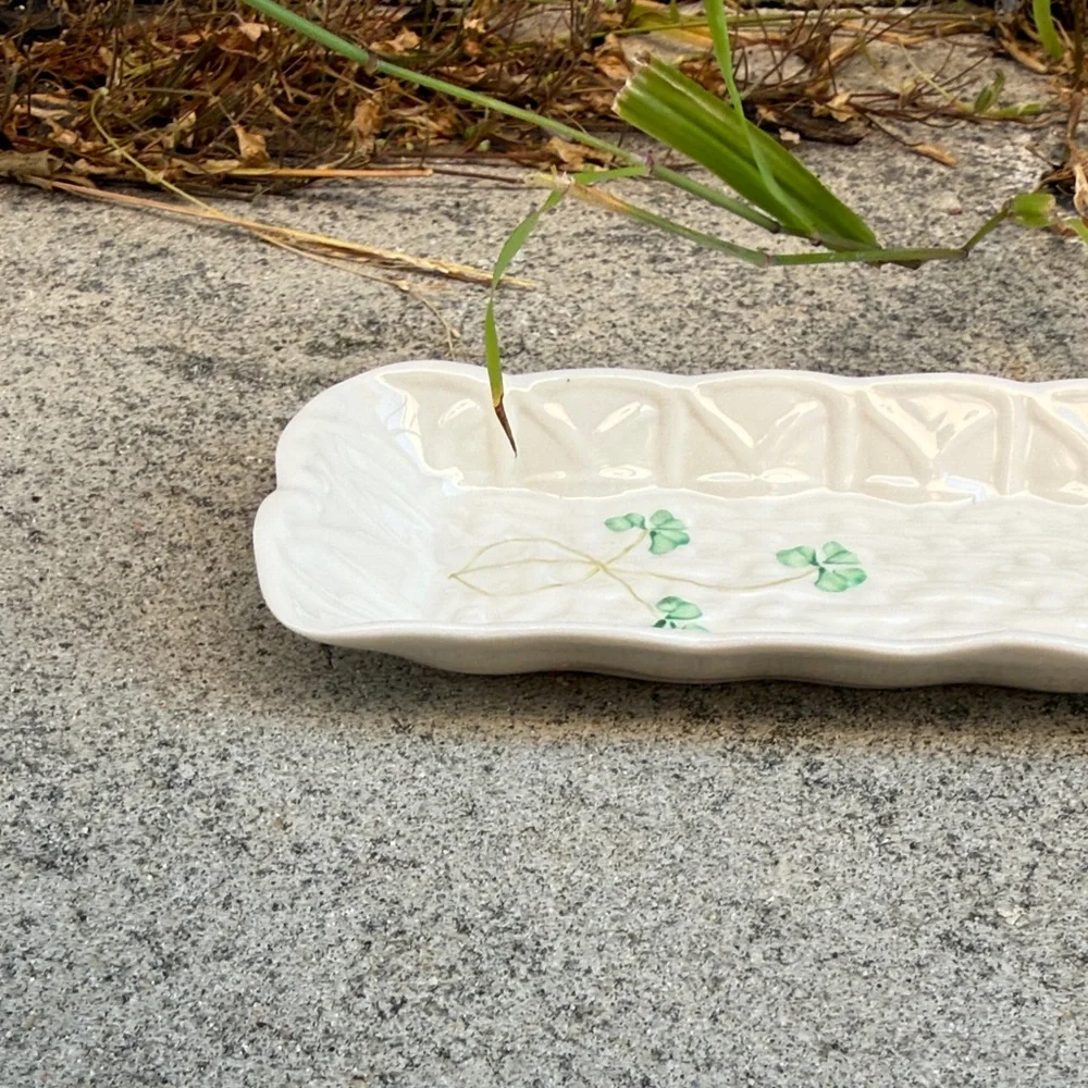 Vintage White Ceramic Clover Trinket Tray - Picture 2 of 6